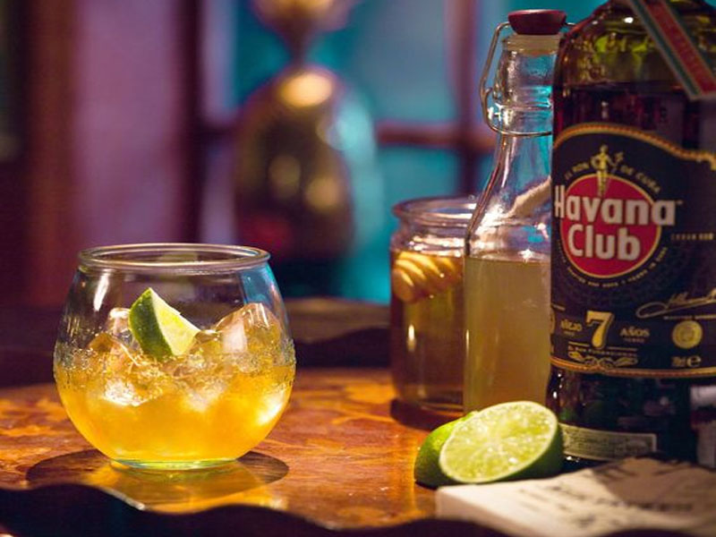 rượu rum havana club 7 