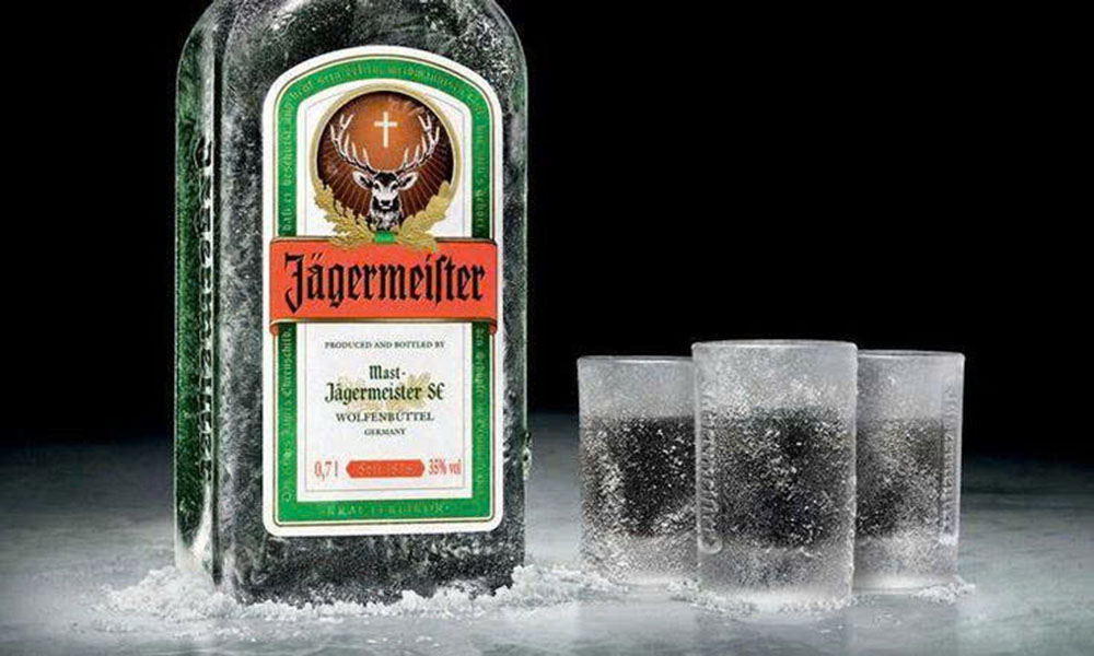 Jagermeister 700ml - So sánh giá & mua ở đâu rẻ nhất? Jagermeister 700ml - So sánh giá & mua ở đâu rẻ nhất?