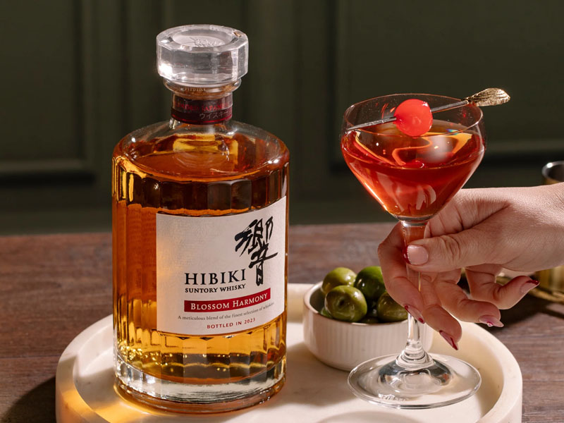 rượu hibiki blossom harmony 2023