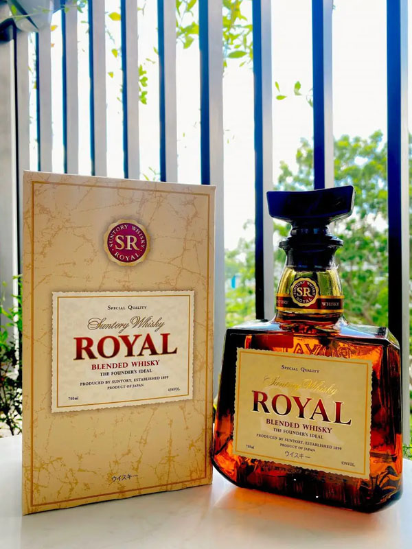 rượu whisky suntory royal blended special quality