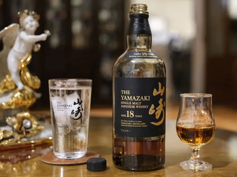 rượu whisky yamazaki 18 năm