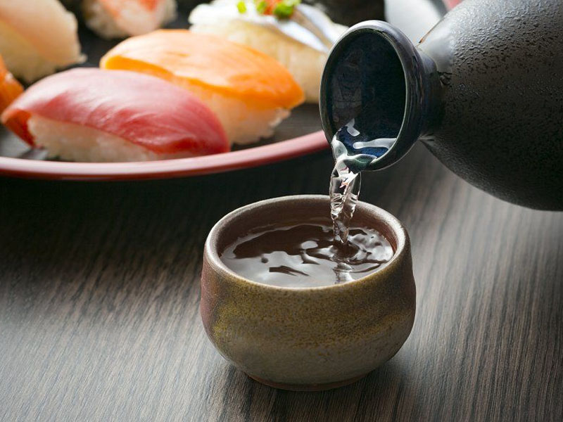 top-5-loai-ngon-7  Uống rượu sake: Top 5 loại ngon chuẩn vị nhật bản 2025