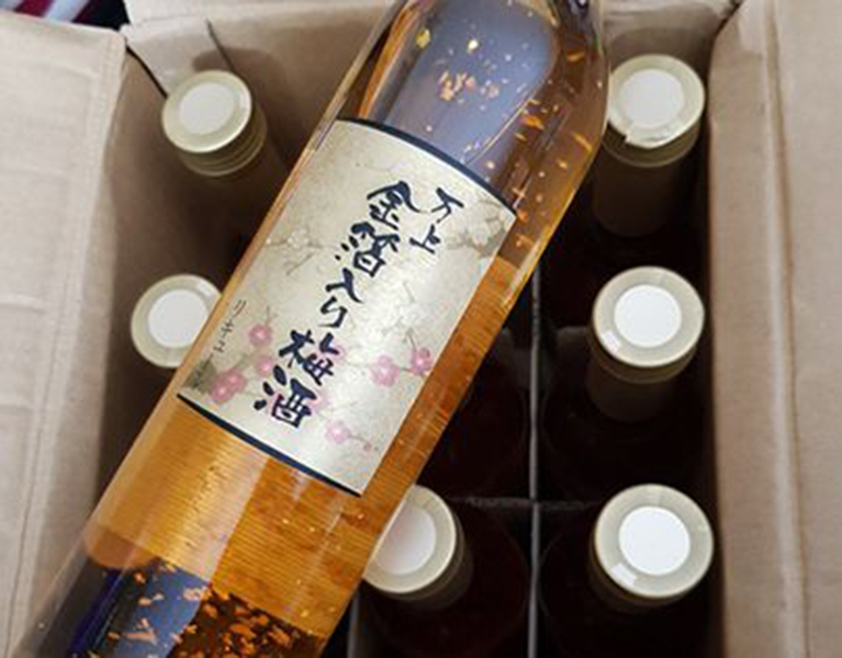 Tinh Hoa Quà Tặng Đẳng Cấp: Set Rượu Sake Vảy Vàng Nhật Bản